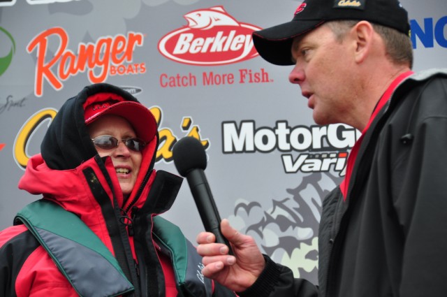 90876ED2-1C57-498F-9D8D-AB978A42319E