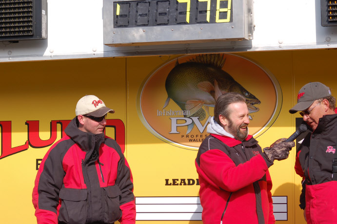 9095CAE3-34E8-4F9C-904F-F51558B51D33