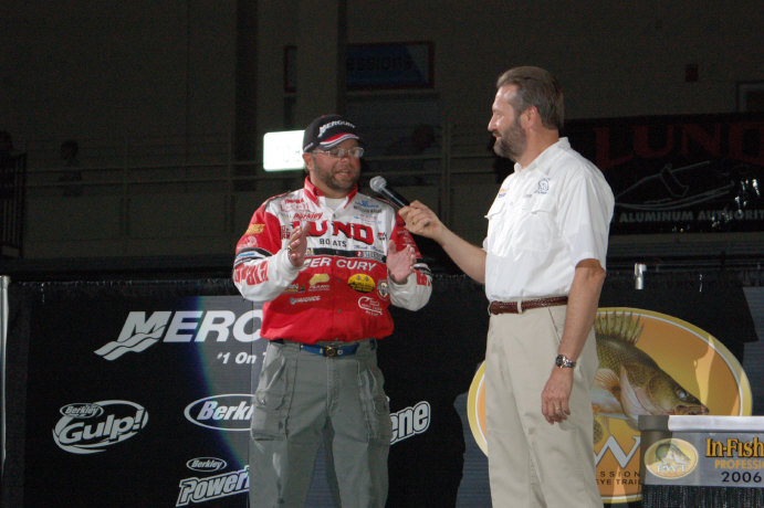 909638F4-722D-45E0-AD5D-1F93511D88A0