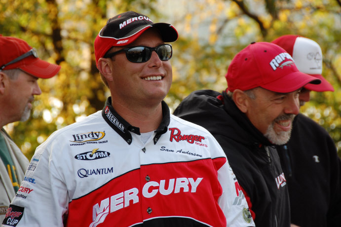 90980740-7635-49EC-BD05-5CE6AE74A817