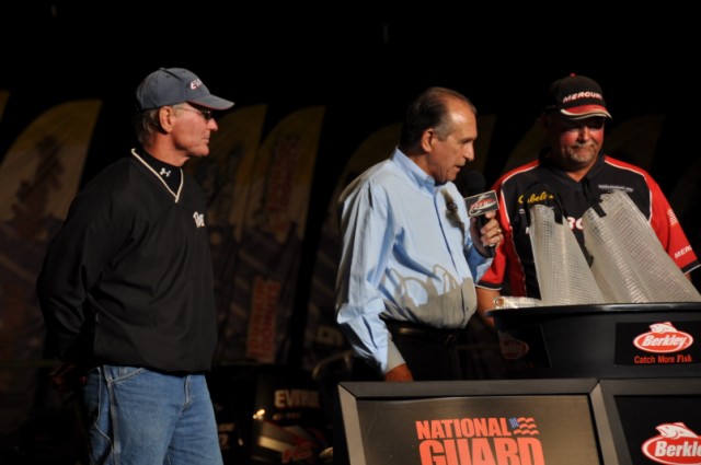 90C154DF-4138-449C-9DE9-89D0088A867A