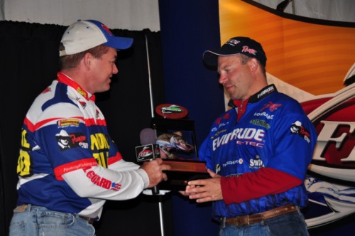 9128B90A-B7A1-4144-85E2-F55C2F49D37E