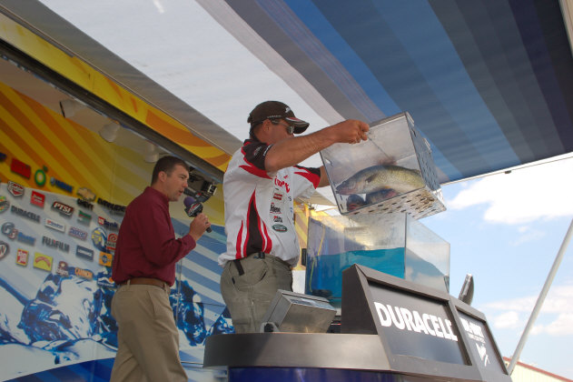 913BF342-5049-4CA2-8701-25FBA7D8537F