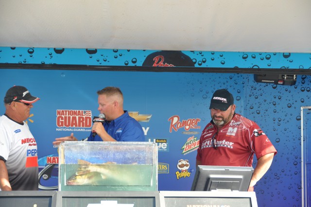 915BC4BC-F57B-4463-B987-738F0FB35EB7