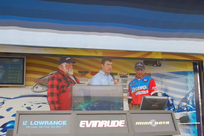 918AB952-9C36-4728-A5A1-2CB1DF849313