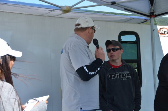 91D87804-D154-49B2-8886-F5FCE53E5AD2