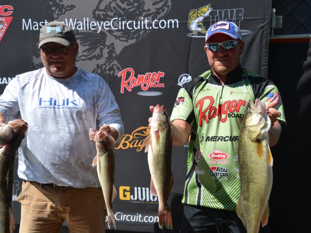 91F75B29-17F4-4DBD-A0C8-13270E3A47B1