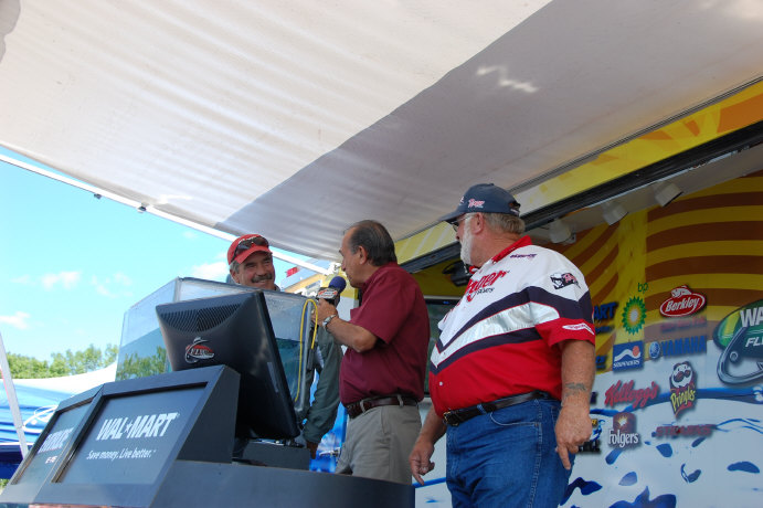 92301856-B20F-453E-8967-D1AE4B40148A