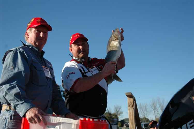 92919890-7FB9-47D6-AD80-D7DAD5BDD7A3