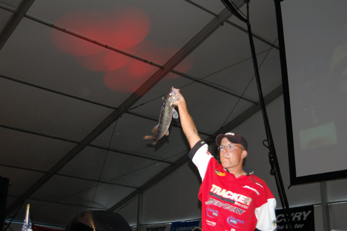 92B690C9-FD4C-4D2A-B9E4-DE795AFD88E6