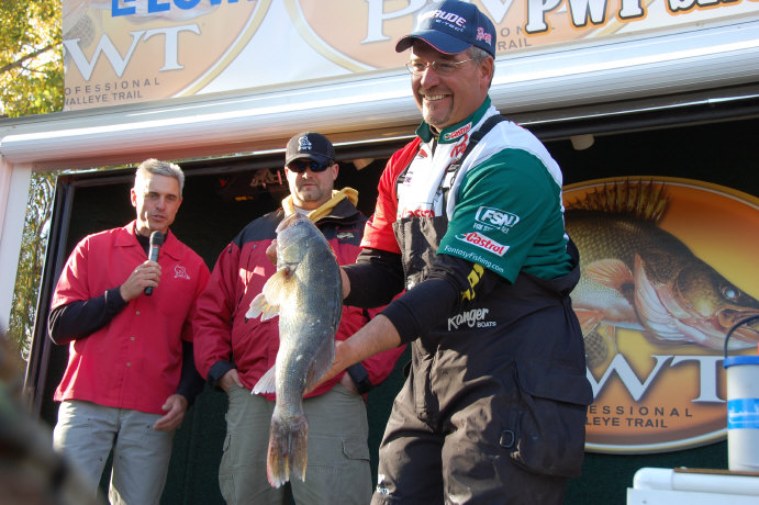 92BF0769-B795-495E-8C75-47496B906088