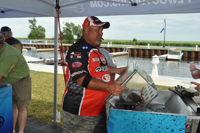 92C9DBE2-1C50-420E-9427-8C1A1EF98068