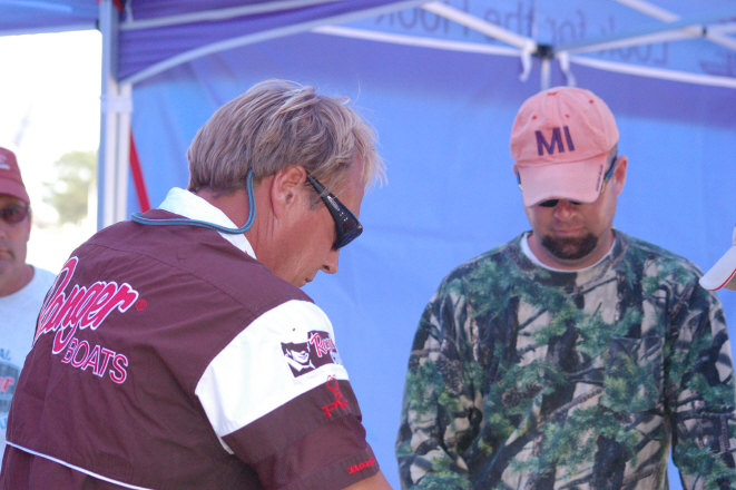 9305F8E8-0272-48DA-BFE4-E6D522A96A53