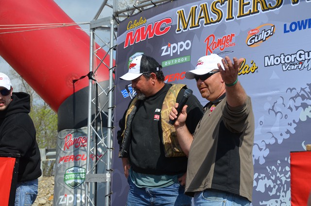 930B813D-6B1E-4321-A18F-2F4BF5F73128