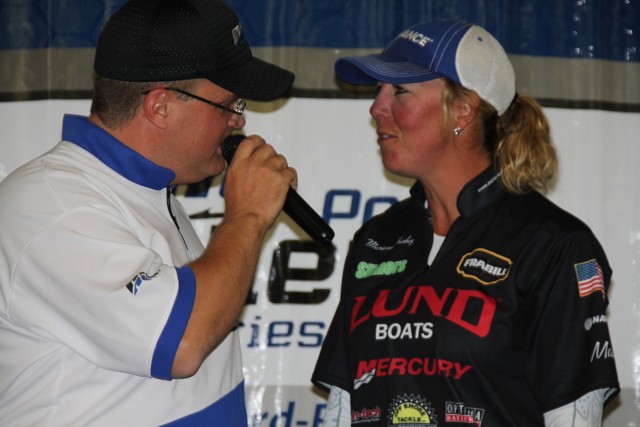 93103FD5-4354-4AA9-B727-297DB78BDB06