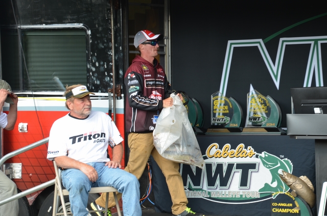 9312864B-44E4-46EB-8F37-6B35DC97AF44