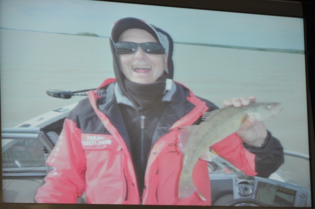 931CFCE7-9B4E-4168-A12C-E927E7F73396