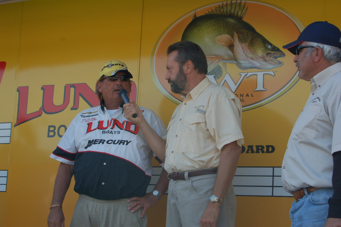 93A025E1-F62A-4D40-91CE-8A503E199B16