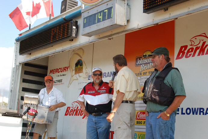 93A5B958-859E-4064-A318-60F27AEDF412