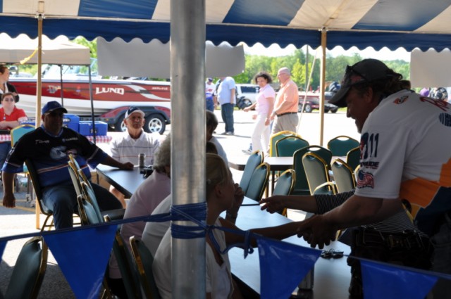 93B86E29-6083-49E6-AAF6-F725929B19BD