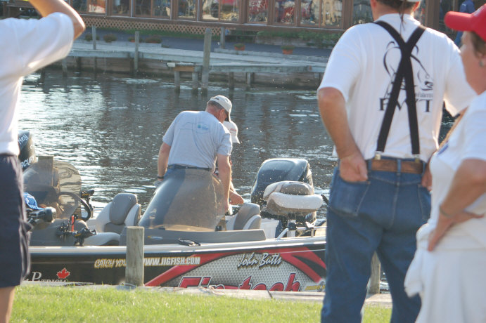 93BE1784-5C53-408A-ACA9-F6673287D4F6