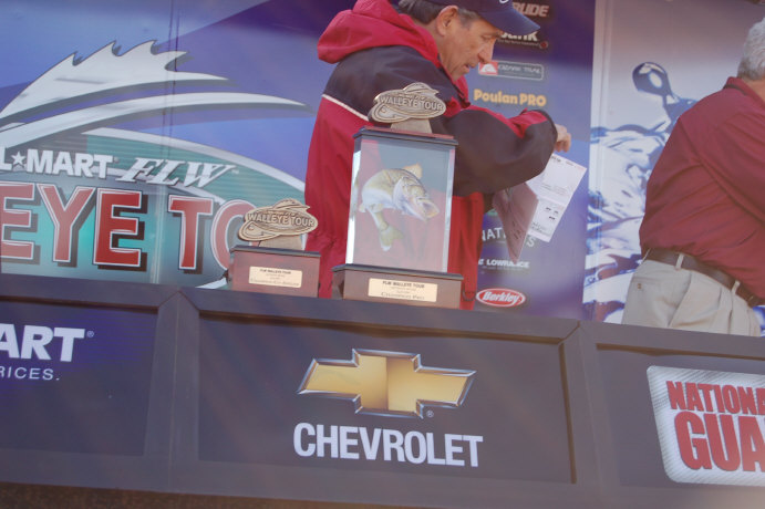 93DFB0B4-ADA8-4C5E-9C84-496EC83EE34B