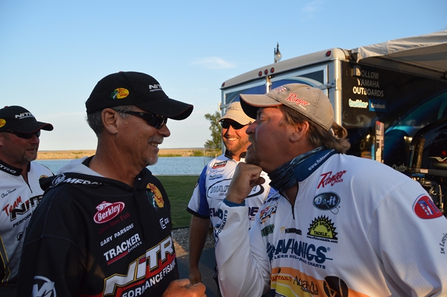 93E97699-BE30-447B-B764-77233605A930