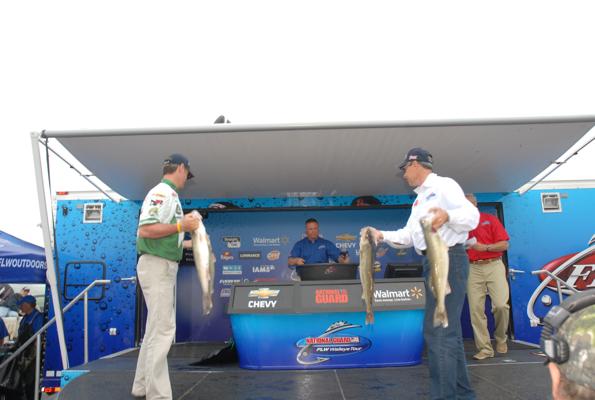 93F4A708-4376-4BF9-9B57-CDFDE8A64AF4