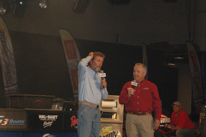 9400D4E1-73A5-4D13-84CF-FCC108704F60