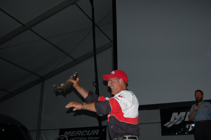 9471BEF1-5CEE-46B1-960C-FDDD337AB412