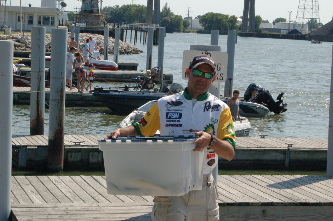 94C83EF6-6E21-407C-B1A2-A4E49708919E