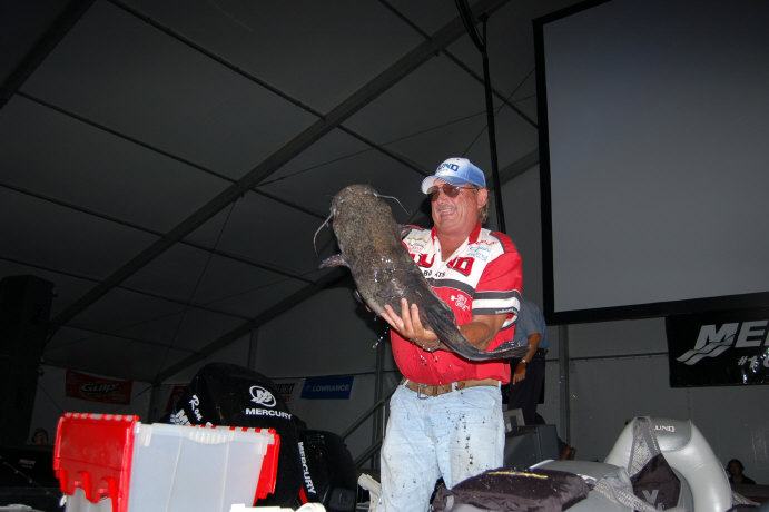 950F592B-5EE0-460E-A37A-FB556F50F092