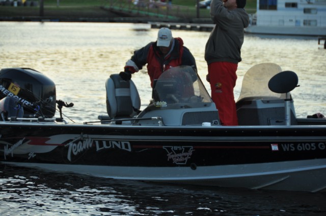 9523BF2C-0AC1-408E-8024-96BB502E0CD1