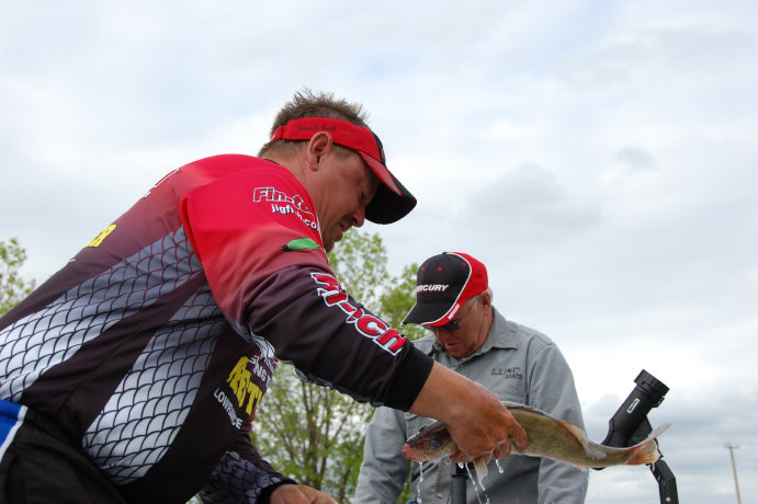 957133FB-5ACA-4189-867A-6C753BAF3728