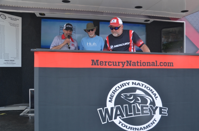 95DF7271-317D-4E28-B6A8-309B218AE20E