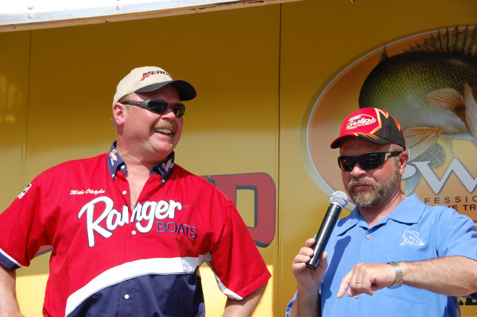 962A2163-3830-43EE-85D4-C49B92A1885E