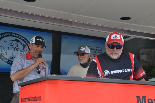 963D1B89-9C45-475C-AD3A-15043E45C011