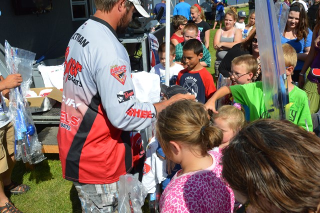 9660657F-73B0-4822-B845-CA11F2726D9C