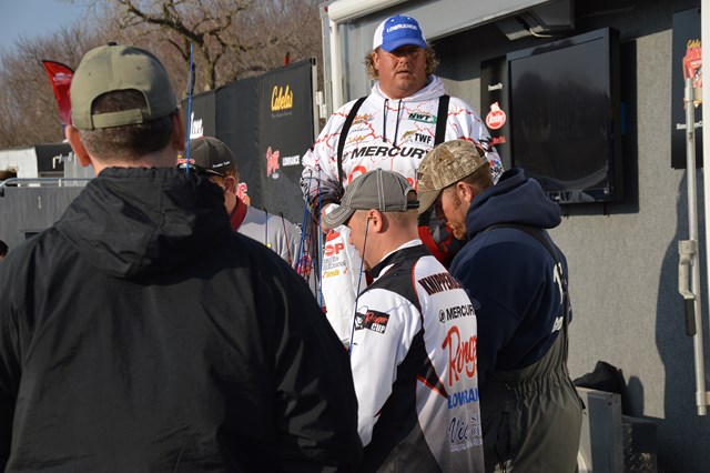 972E8B24-1EA9-45E6-8AF3-95B7D555CC2F