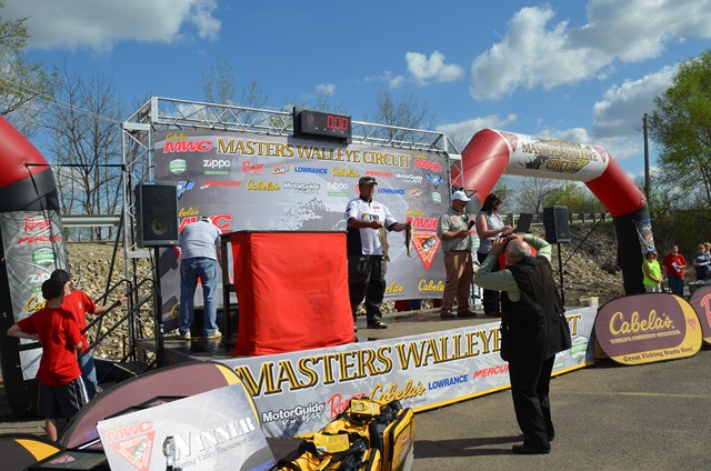 9789003B-9D13-4C1D-AF21-AA47433D9A93