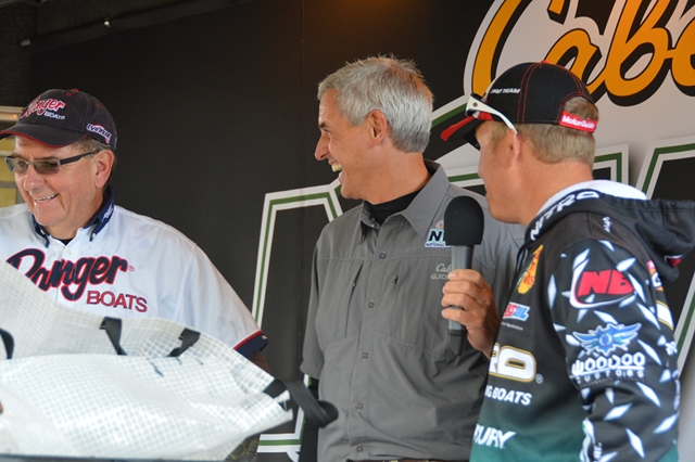 97B50038-95D8-4DC6-922B-FBC972D2DF8E