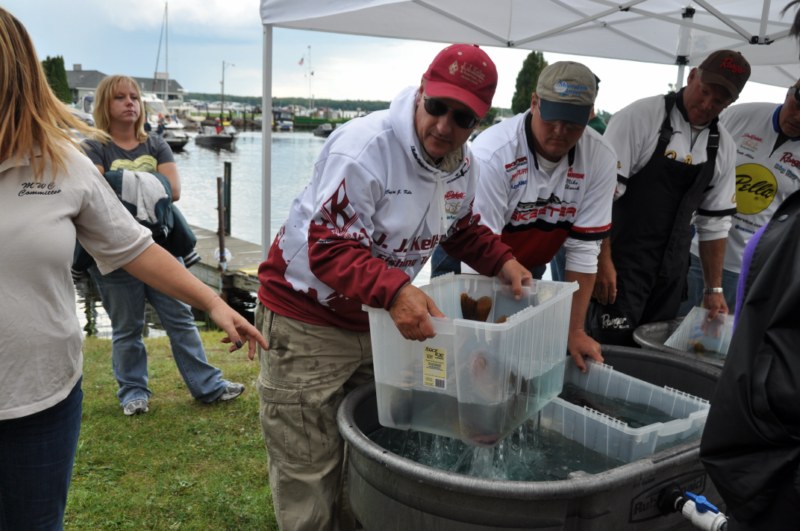 97B811F9-5172-45AA-9A37-CECDACAD57AF