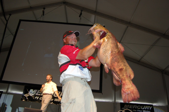 981FA2D2-BD34-46A8-BFF7-8F165B0ECC3F