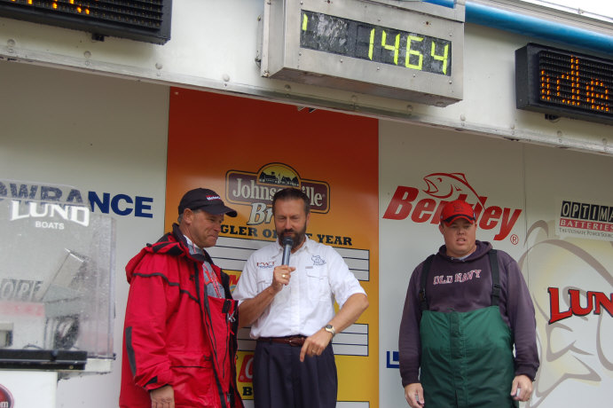 9832CB0D-84DE-4B0D-A112-A1E69AB0E054