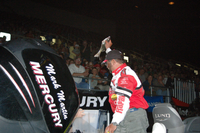 98936CD7-E4AE-4A93-890E-9D715CE56E15