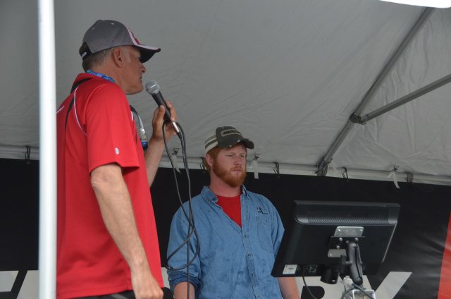 989C70FB-F960-4A2A-B5CD-5894842819B5