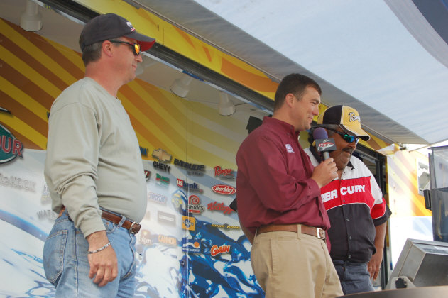 98D0A69D-E447-4068-B938-F02430B9204D