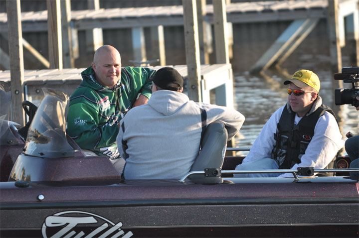 98F383F1-33FE-4D96-AA12-0AB906A86A2E