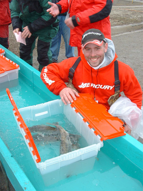 98FB59BF-5FB5-4D5C-BDFF-B6A9480D3C42