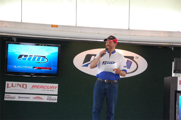 9923317F-1511-4DF7-A352-8C6E7E84A4FB